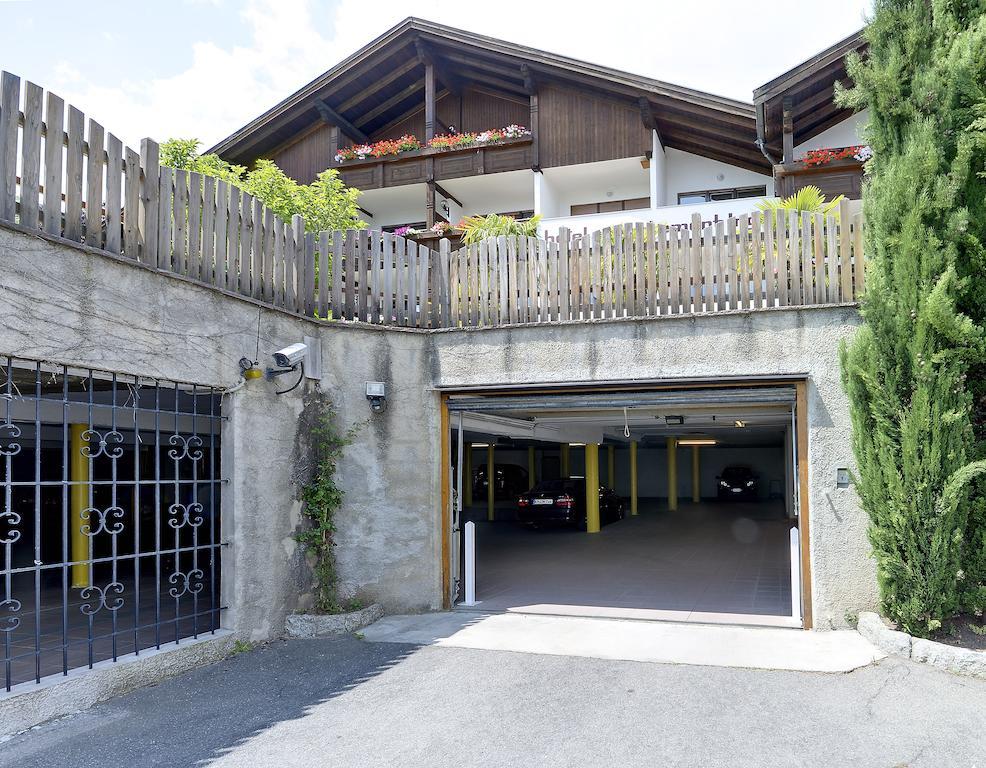 Hotel Appartement Inge Tirolo Exterior photo