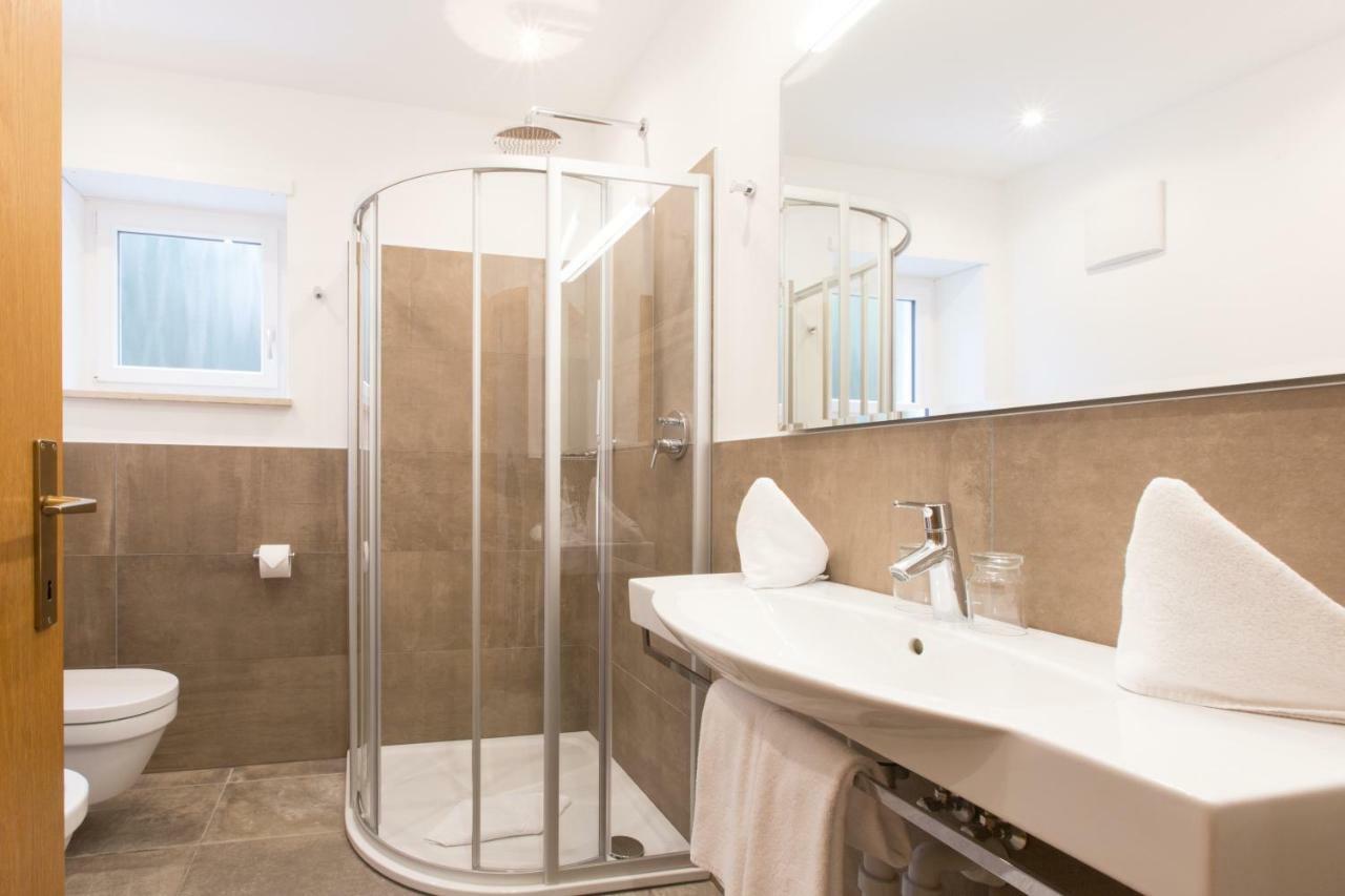 Hotel Appartement Inge Tirolo Exterior photo